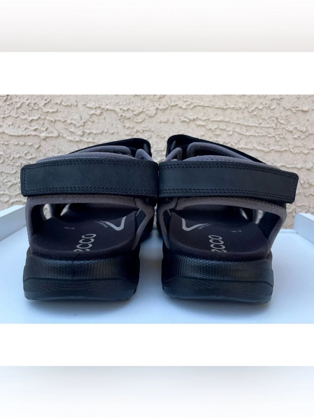 ECCO Onroads 3 Straps Mens Sz US 9-9.5 EU 43 Black Hiking Walking Water Sandals